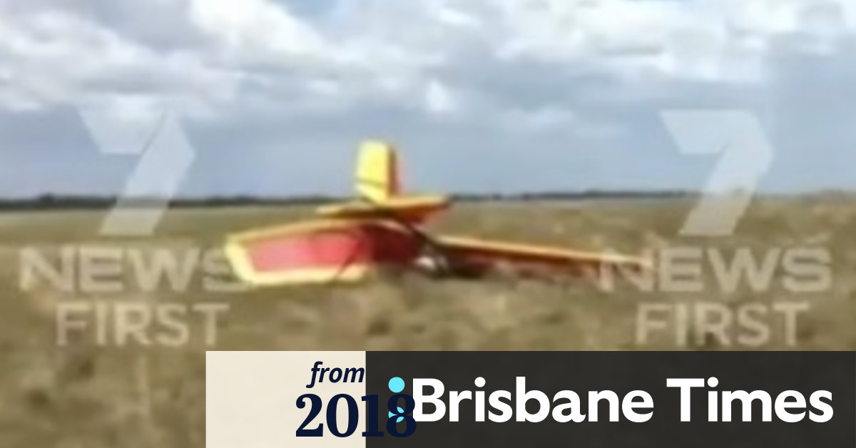 Pilot dies after light plane crashes in central Queensland paddock